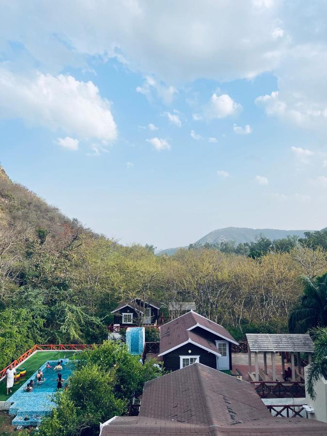 Отель Namanbagh Алвар Экстерьер фото